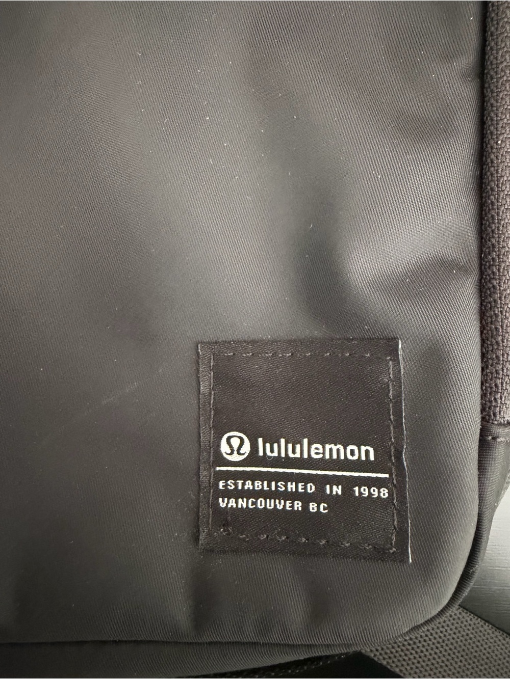 lululemon athletica Black Crossbody Belt Bag - Picture 3 of 6